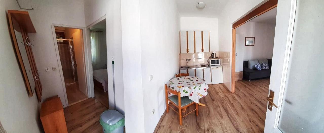 Apartmani Leon 비오그라드나모루 외부 사진