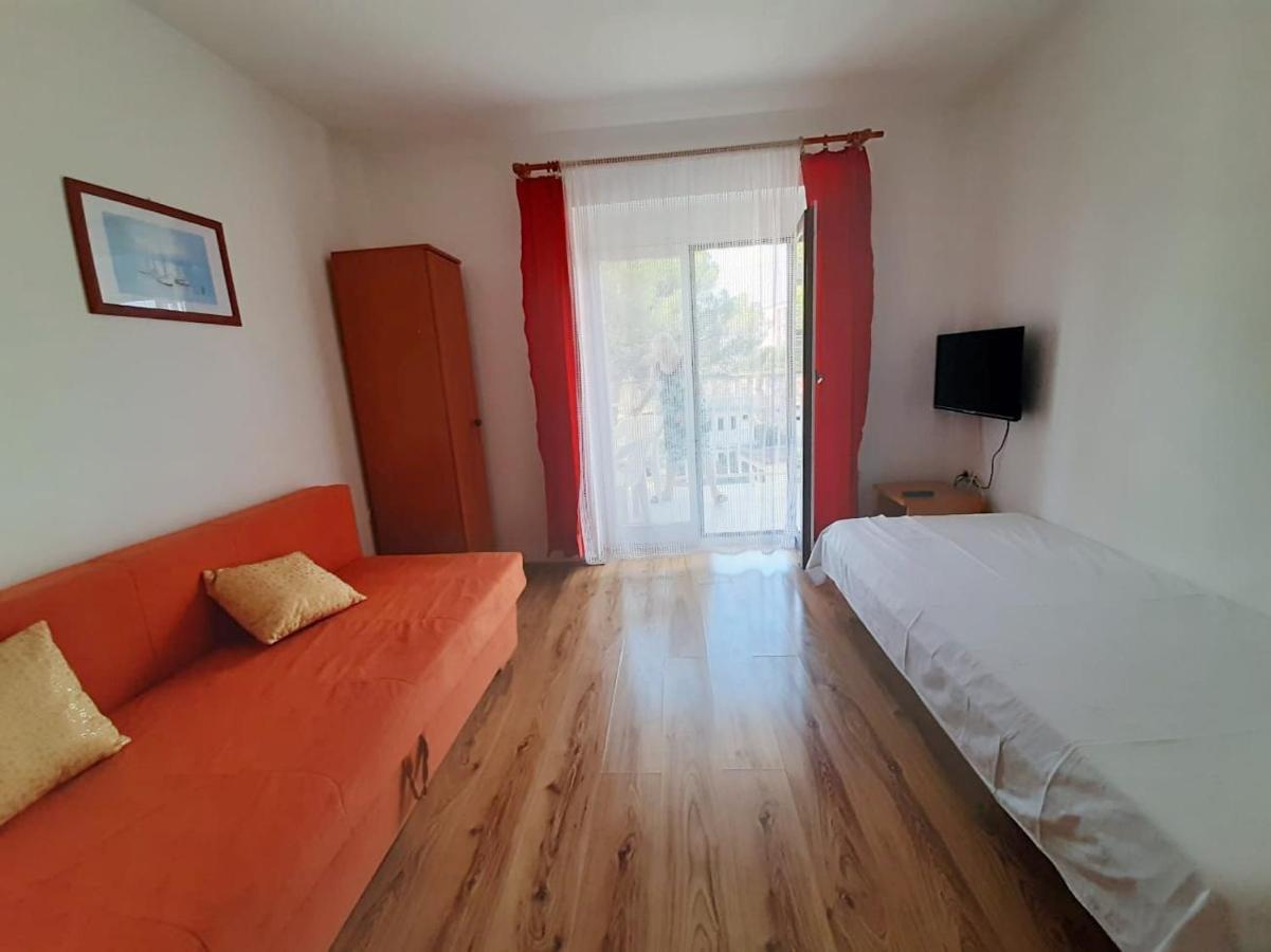 Apartmani Leon 비오그라드나모루 외부 사진