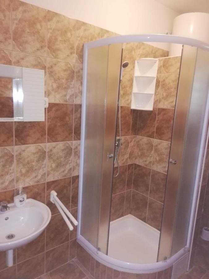 Apartmani Leon 비오그라드나모루 외부 사진